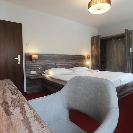Stadthotel Miya Bad Mergentheim Exterior foto